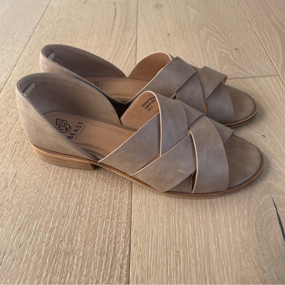 D’Orsay Flat 6 - Picture 2 of 6